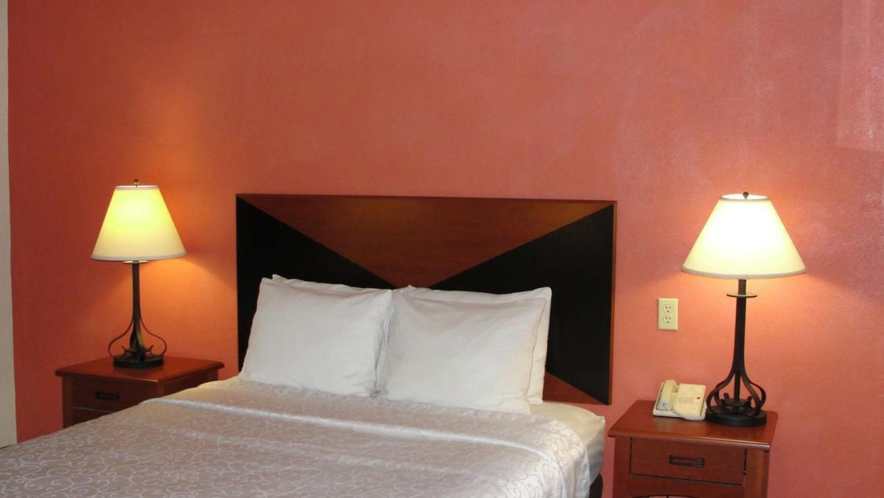 Surestay Hotel By Best Western Greenville Exterior photo