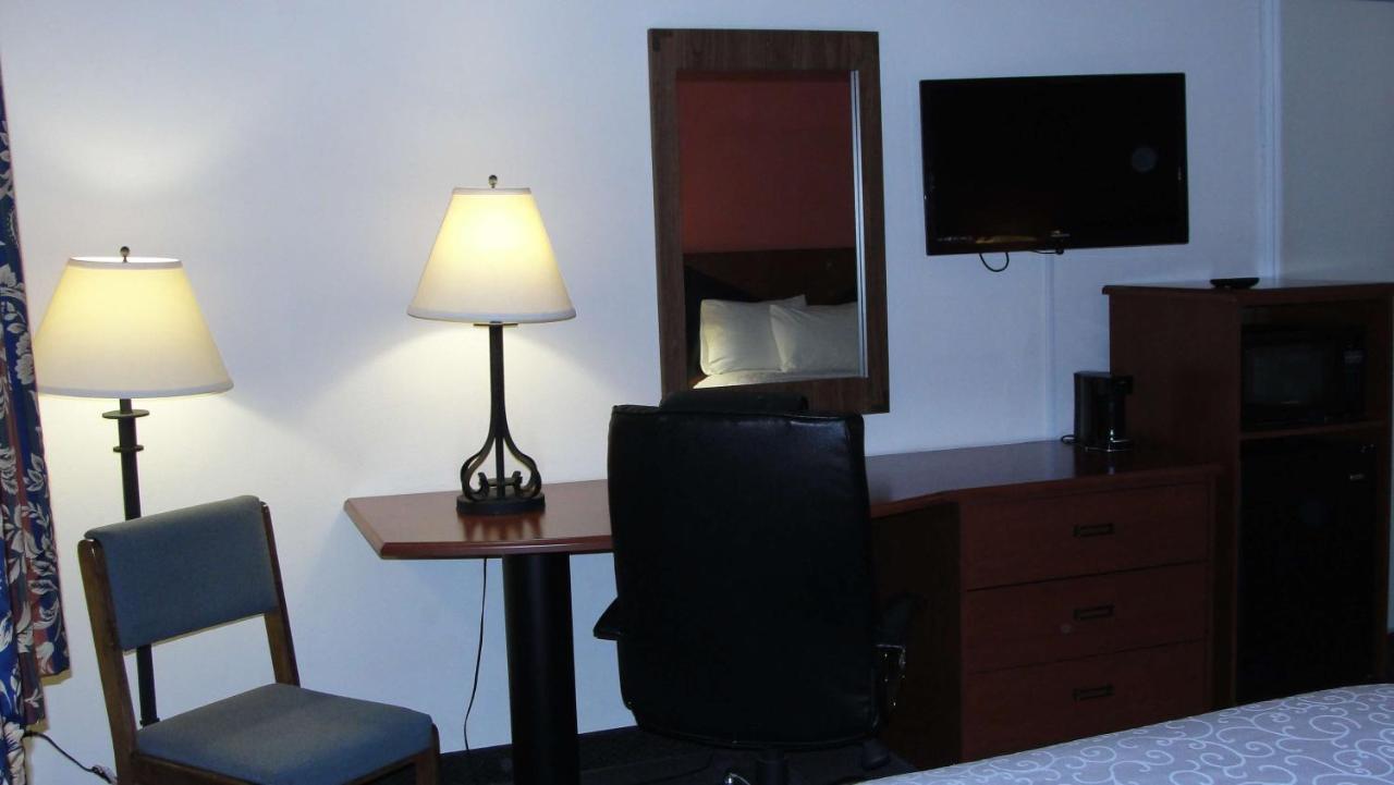 Surestay Hotel By Best Western Greenville Exterior photo